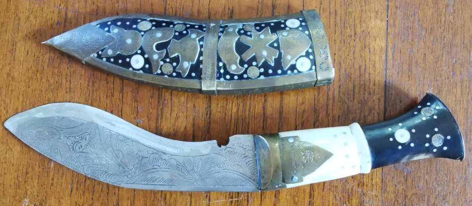 Vintage Nepalese kukri gurkha knife with wood and brass scabbard