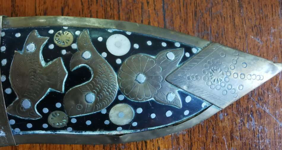 Vintage Nepalese kukri gurkha knife with wood and brass scabbard