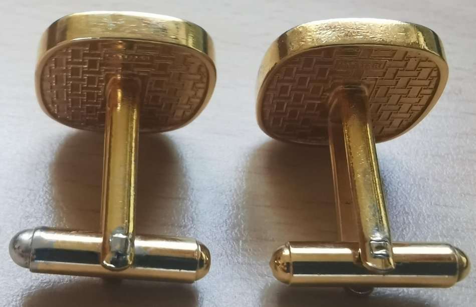 Pair of vintage SA Coat of Arms heavy cufflinks made by Pagliari - great quality