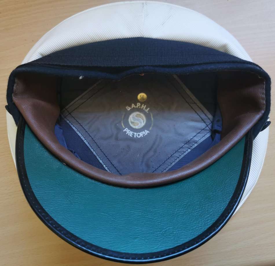 SA Navy Petty Officer's peaked cap with badge - size 56