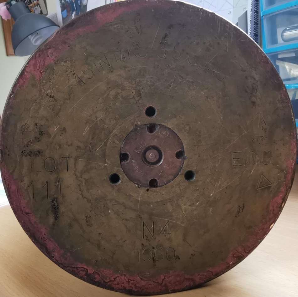 Heavy brass umbrella stand made from 1960 British 4.5 inch Naval gun shell