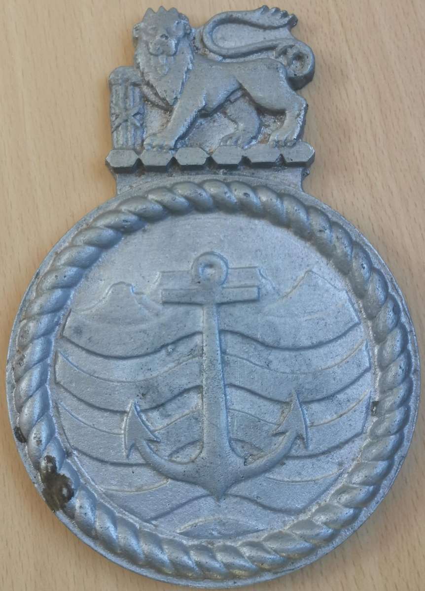 Vintage SA Navy Provost Naval Police Unit Cape cast metal badge