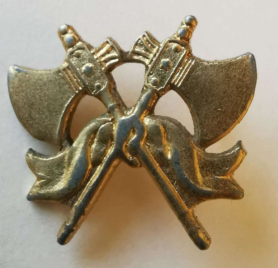 Lot of 6 SA Fire Services badges