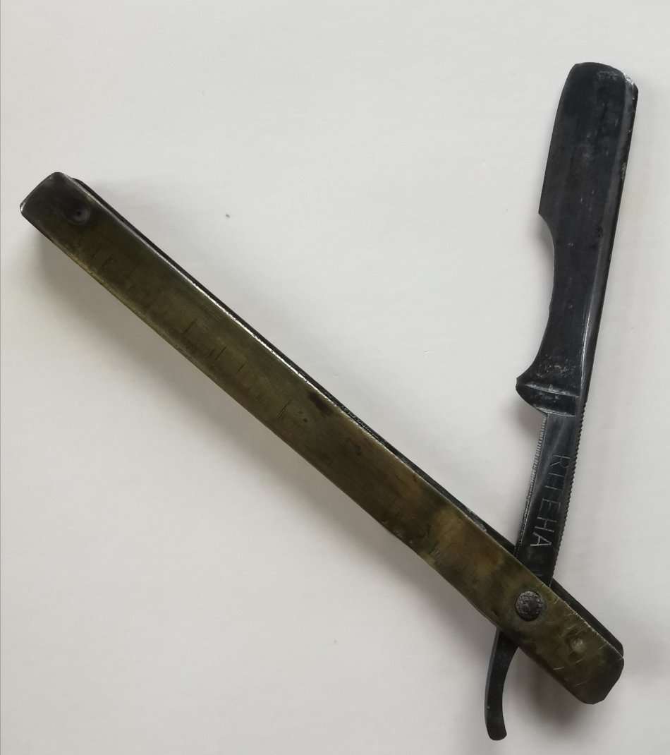 Old SA Railways Riteha straight cutthroat razor made in Germany