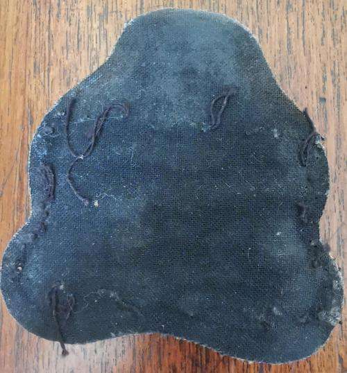 SA Navy warrant officer`s embroidered bullion wire cap badge - early version