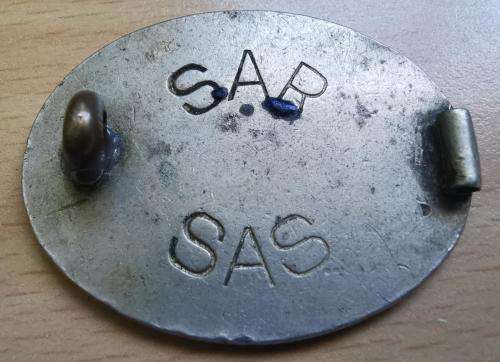 SA Railways enamelled Bedding / Beddegoed badge - 755