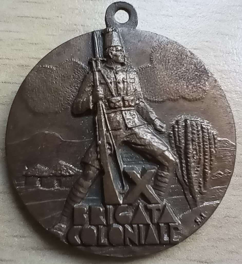 Italy rare 10th Colonial Brigade East Africa medal