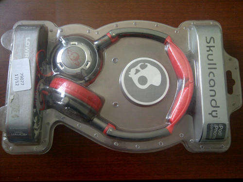 Skullcandy Lowrider - Silver-Red , stereo headphone ; 40mm speaker, 32 ohms, 18-20k Hz , 400mw input