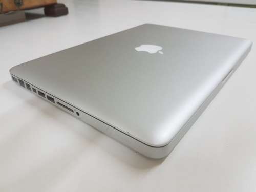 Macbook Pro 13 inch, i5, 4Gb RAM, 500Gb HDD, 2011