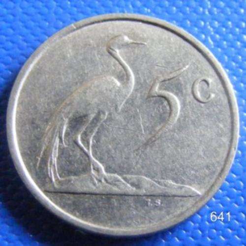 ****1988 FIVE  CENT COIN (#641)