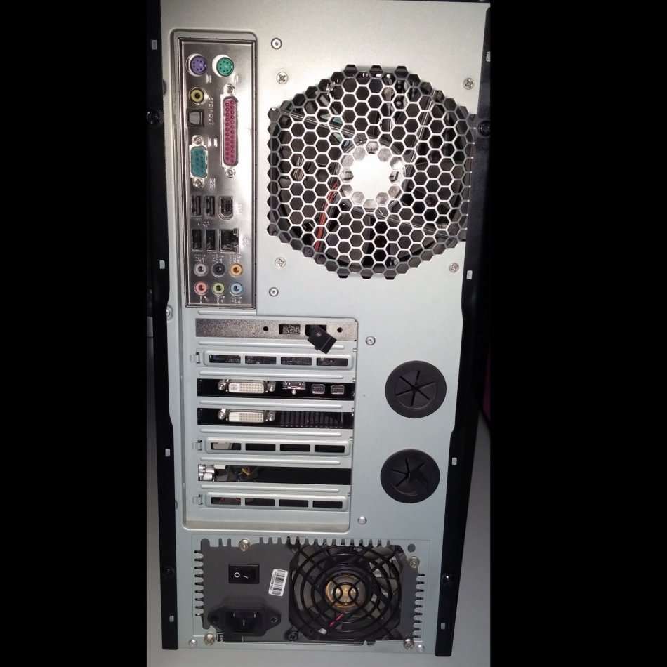 2010 Gaming Rig (Box only) - AMD Radeon HD6970