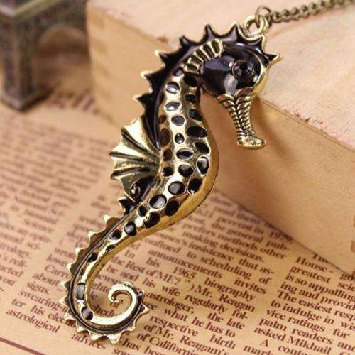 Vintage Style Seahorse Pendant Necklace