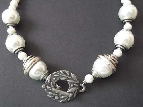Chunky Glass Pearl Necklace