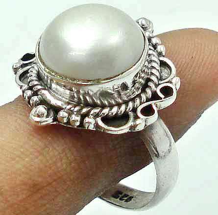 925 Silver Pearl Ring Size 7.5