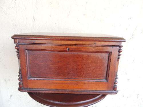 EDWARDIAN MAHOGANY CHEST