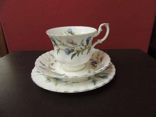 ROYAL ALBERT TRIO - BRIGADOON