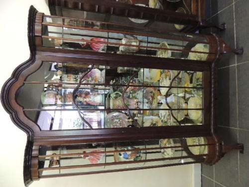 MAJESTIC IMBUIA GABLETOP DISPLAY CABINET!!!!