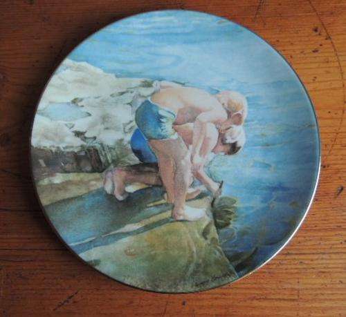 ROYAL DOULTON CAPTURED MOMENTS DISPLAY PLATE