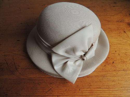 VINTAGE HAT