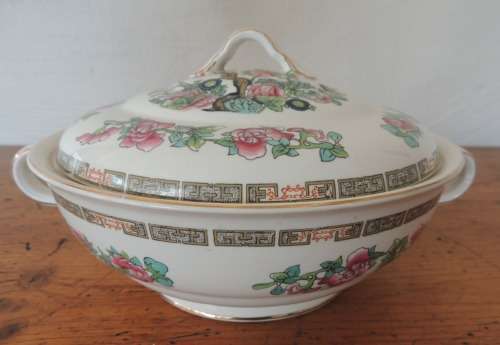 JOHN MADDOCK & SONS SERVING DISH WITH LID - "INDIAN TREE"