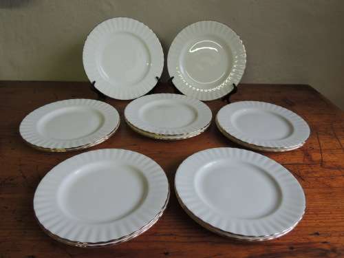 ROYAL ALBERT SET OF TWELVE FISH PLATES - "VAL D'OR"