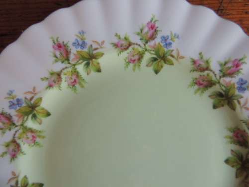 ROYAL ALBERT CAKE PLATES UN NAMED
