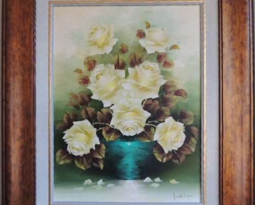 JEANETTE DYKMAN OIL ON BOARD - CREAM ROSES