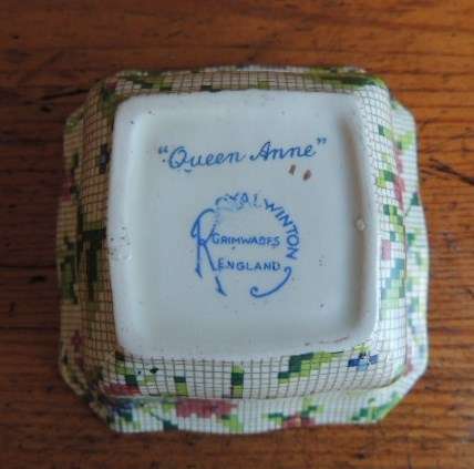 ROYAL WINTON CHINTZ BOWL - "QUEEN ANNE"