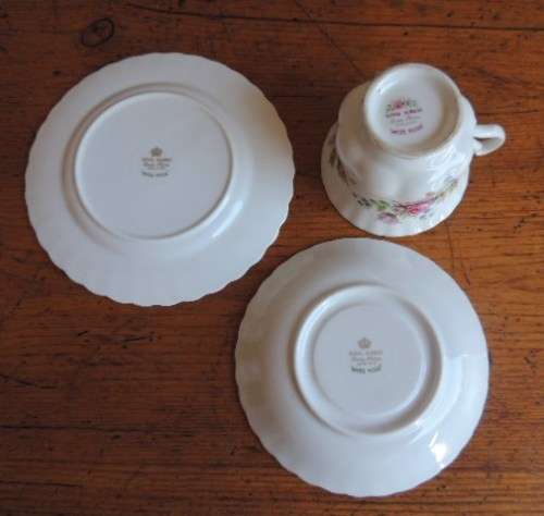ROYAL ALBERT TEA FOR TWO - "MOSS ROSE"