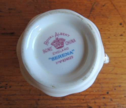 ROYAL ALBERT CREAMER - "SERENA"