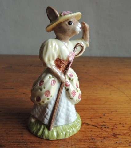 ROYAL DOULTON BUNNYKINS FIGURINE - " LITTLE BO PEEP " DB 220