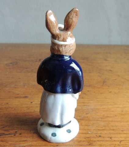 ROYAL DOULTON BUNNYKINS FIGURINE - " NURSE BUNNYKINS " DB 74