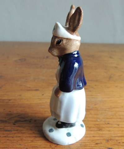 ROYAL DOULTON BUNNYKINS FIGURINE - " NURSE BUNNYKINS " DB 74