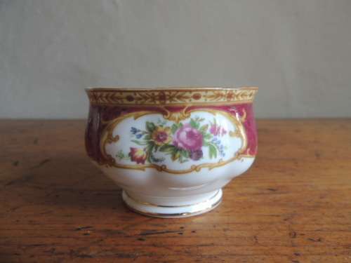 ROYAL ALBERT SUGAR BOWL - "LADY HAMILTON"