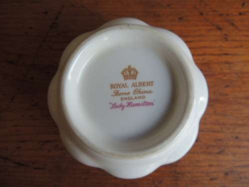 ROYAL ALBERT SUGAR BOWL - "LADY HAMILTON"