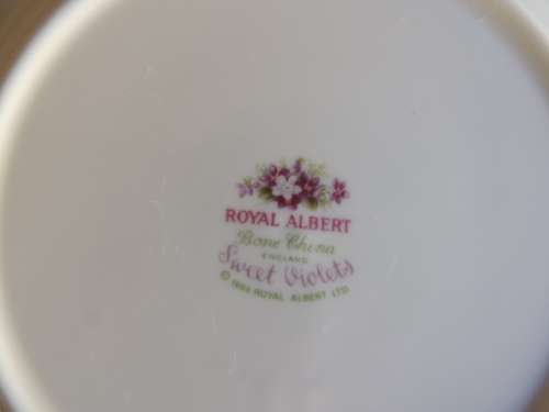 ROYAL ALBERT CAKE PLATE - "SWEET VIOLETS"