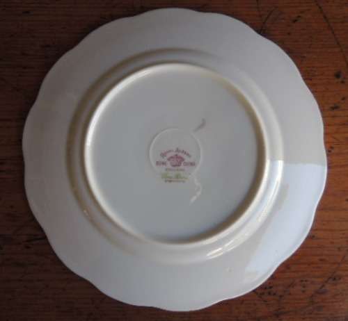 ROYAL ALBERT CAKE PLATE - "TEA ROSE" ROUND PLATE