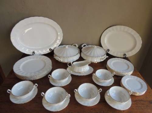 PARAGON DINNER SERVICE - 38 PIECE - WHITE WITH GILT TRIM - REDUCED!!!
