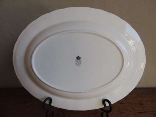 PARAGON DINNER SERVICE - 38 PIECE - WHITE WITH GILT TRIM - REDUCED!!!