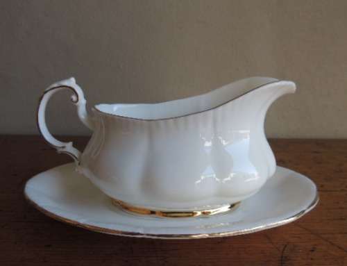 PARAGON DINNER SERVICE - 38 PIECE - WHITE WITH GILT TRIM - REDUCED!!!