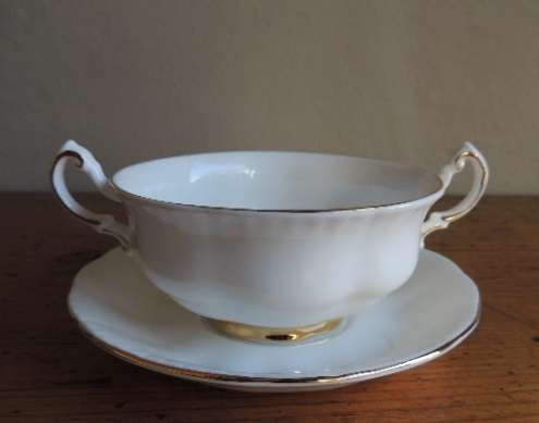 PARAGON DINNER SERVICE - 38 PIECE - WHITE WITH GILT TRIM - REDUCED!!!