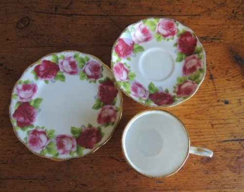 ROYAL ALBERT SIX TRIOS - "OLD ENGLISH ROSE"  (Reduced)