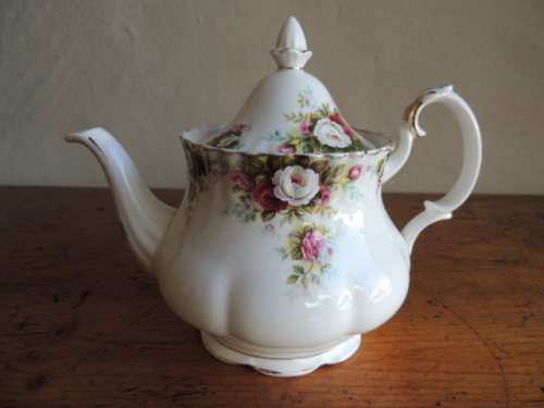 ROYAL ALBERT LARGE TEA POT - "CELEBRATION"