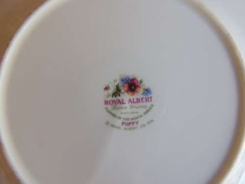 ROYAL ALBERT SIDE PLATE - "FLOWERS OF THE MONTH SERIES, AUGUST POPPY"