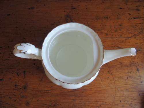 ROYAL ALBERT TEA SET - "WINSOME" 22 PIECES - For Memories Midrand