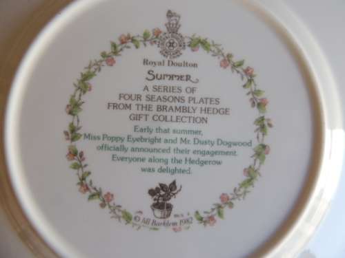 ROYAL DOULTON BRAMBLY HEDGE PLATE 21 CM - "SUMMER"