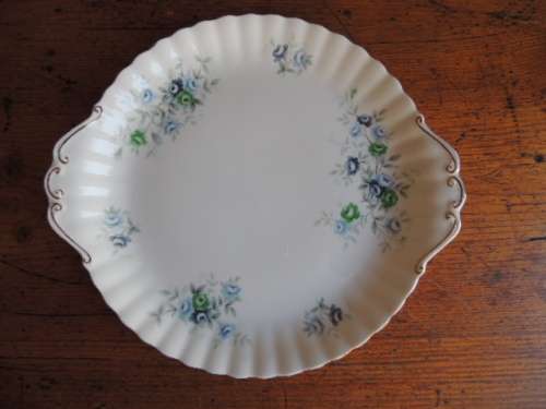 ROYAL ALBERT LARGE CAKE PLATE - "INSPIRATION"