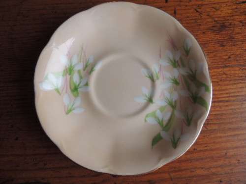 ROYAL ALBERT TRIO - "LAURENTIAN SNOWDROP"