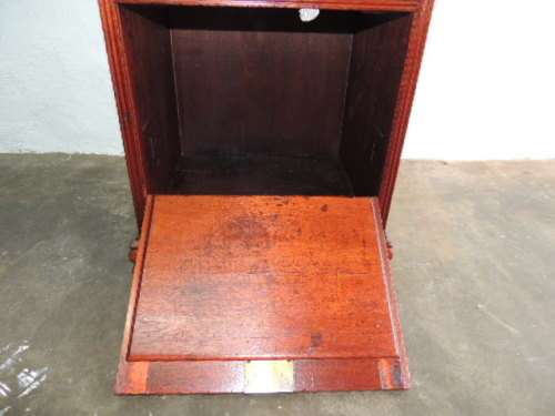 EDWARDIAN MAHOGANY MUSIC CABINET