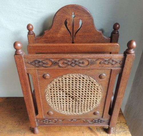 EDWARDIAN OAK UMBRELLA/WALKING STICK STAND WITH RATTAN FRONT
